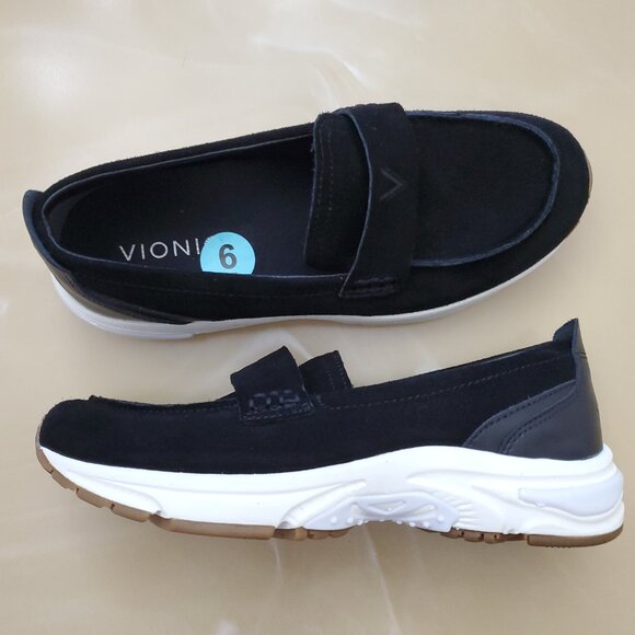 Vionic Women's 23Walk Roam Loafer in Black Suede Size 6 - Picture 4 of 12